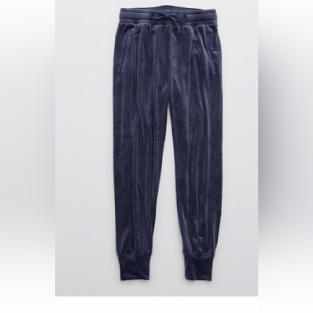 NWT aerie Joggers with Zip Pockets